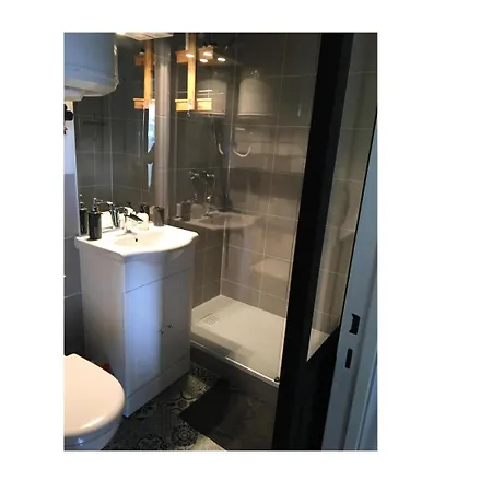 2 Pieces 3 Personnes Proche Mer 74678